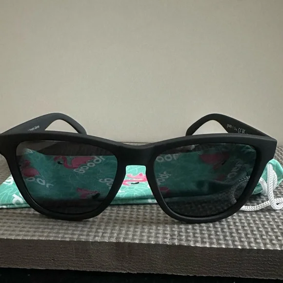 Goodr Black Polarized  Sunglasses - A Unicorn’s Calamity - Picture 5 of 8